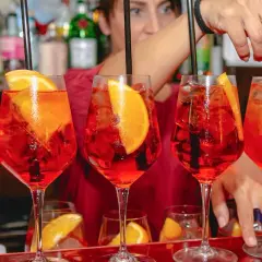 Gdzie na drinka w Rzymie? Odkryj najlepsze bary z klimatem i smakiem