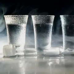 Czy chłodzić whisky? Poznaj wpływ na smak i aromat trunku
