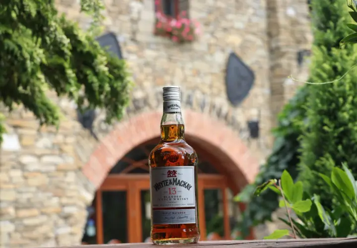 Jakie whisky na wesele? Odkryj najlepsze opcje dla gości