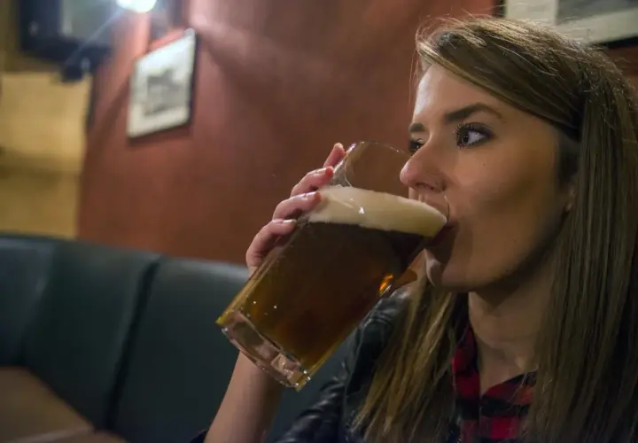 Co jest zdrowsze: piwo czy wódka? Porównanie skutków dla zdrowia