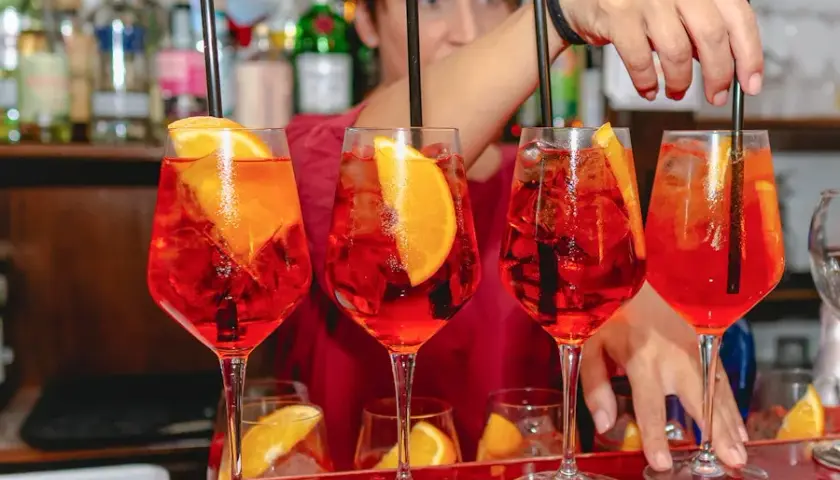 Gdzie na drinka w Rzymie? Odkryj najlepsze bary z klimatem i smakiem