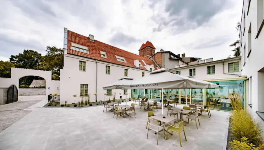 Gdzie na drinka w Toruniu? Odkryj najlepsze miejsca na relaks