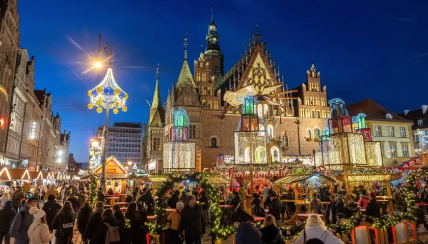 Ile kosztuje grzaniec na jarmarku we Wrocławiu? Ceny, które zaskakują