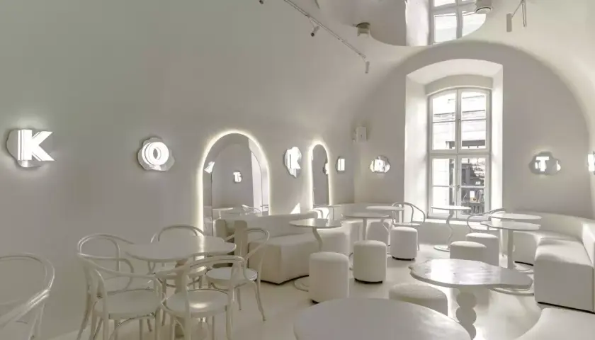 Gdzie na drinka w Krakowie? Odkryj najlepsze bary i koktajle