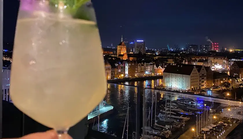 Gdzie na drinka w Gdańsku? Odkryj najlepsze bary z koktajlami