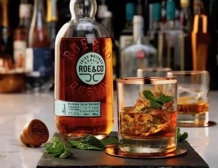 Roe & Co whisky: odkryj wyjątkowy smak irlandzkiej tradycji
