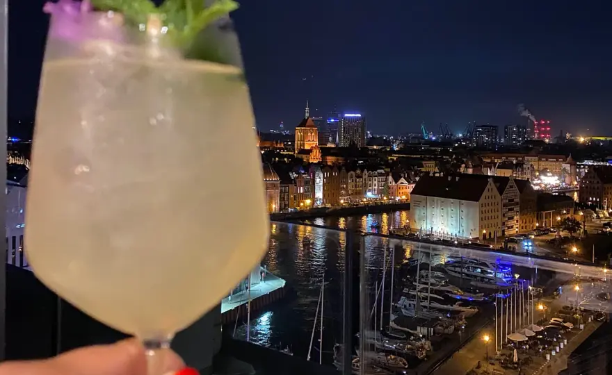 Gdzie na drinka w Gdańsku? Odkryj najlepsze bary z koktajlami