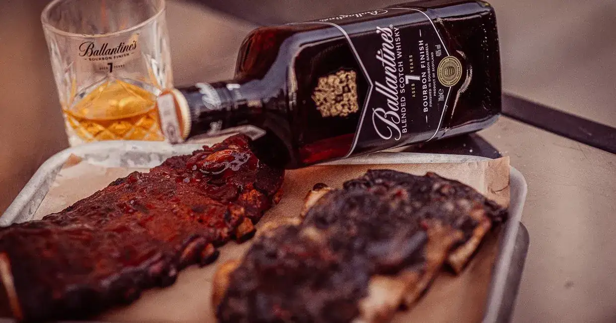 Zdjęcie Jakie przekąski do whisky naprawdę podkreślają smak trunku?